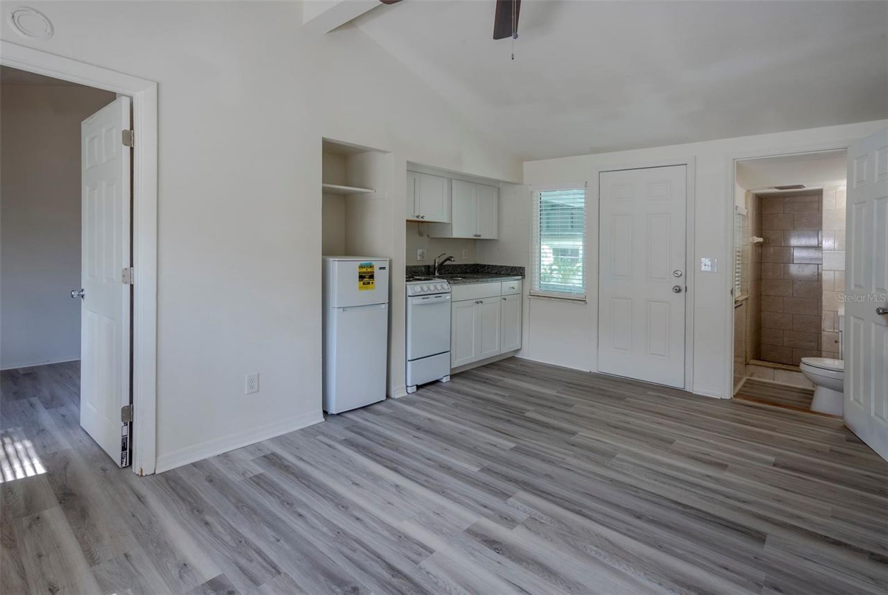 1102 Sunset Point Road, Clearwater, FL 33755 Photo