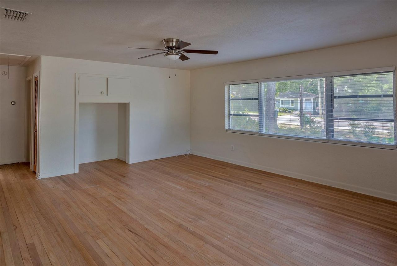 1102 Sunset Point Road, Clearwater, FL 33755 Photo