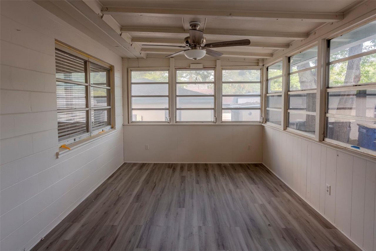 1102 Sunset Point Road, Clearwater, FL 33755 Photo