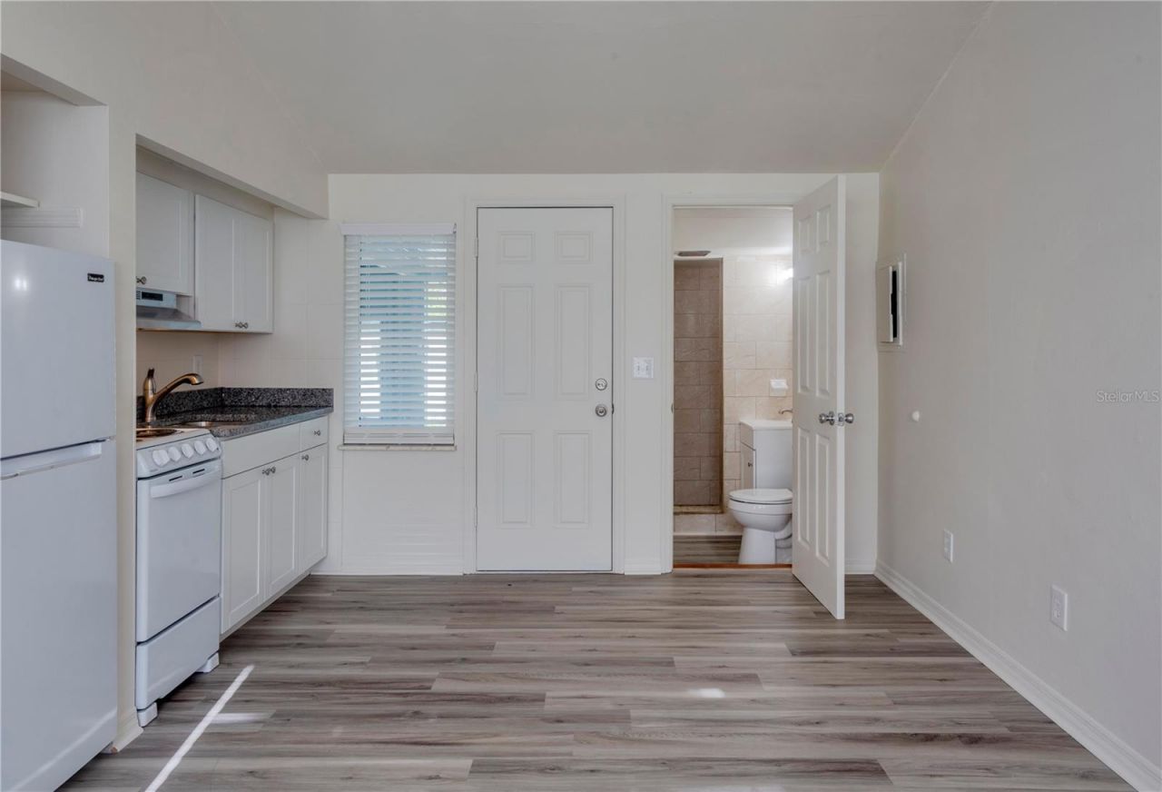 1102 Sunset Point Road, Clearwater, FL 33755 Photo