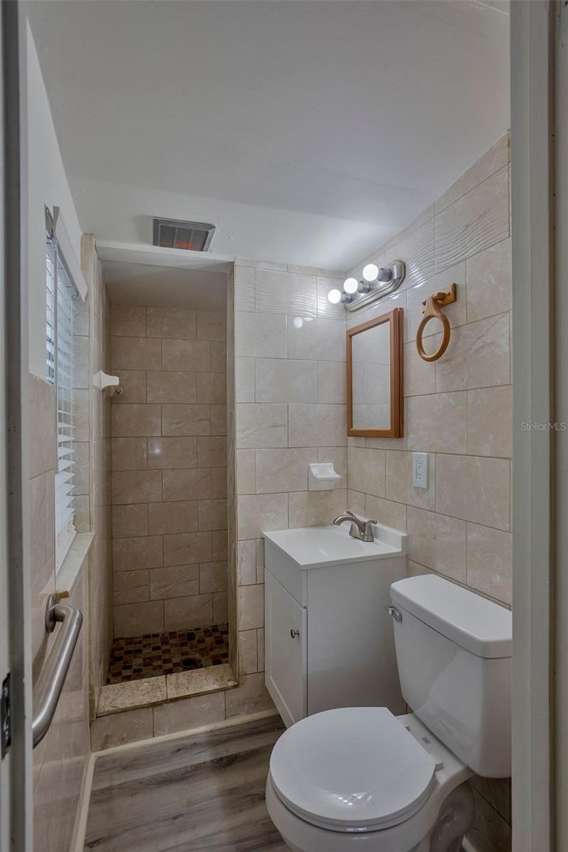 1102 Sunset Point Road, Clearwater, FL 33755 Photo