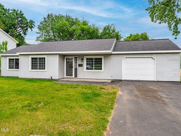 15 Barthol Street, Colonie, NY 12205