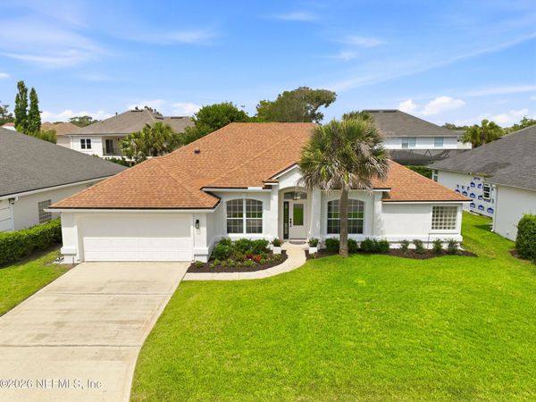 57 SEA WINDS Lane E, Ponte Vedra Beach, FL 32082
