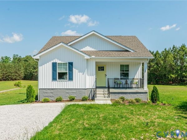 99 Byway Circle , Kilmarnock, VA 22482