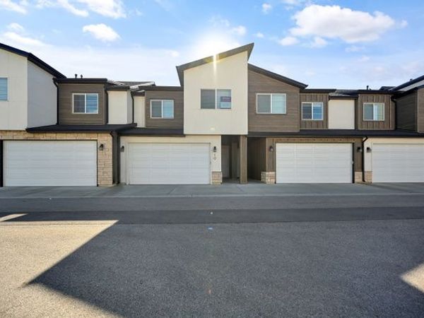 10 S 410 W, Providence, UT 84332