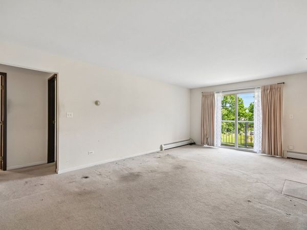 1 Villa Verde Drive , Unit 211, Buffalo Grove, IL 60089