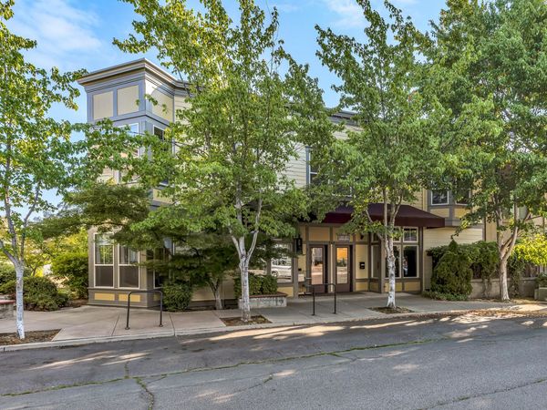 545 A Street, Ashland, OR 97520