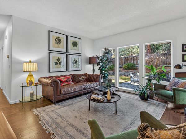 2382 NW Summerhill Drive, Bend, OR 97703