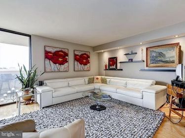 1101 S ARLINGTON RIDGE ROAD , Unit 913, ARLINGTON, VA 22202