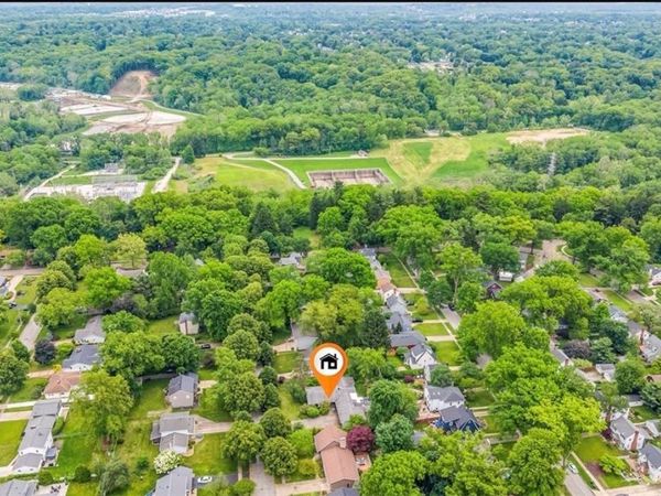 478 Tamiami Trail , Akron, OH 44303
