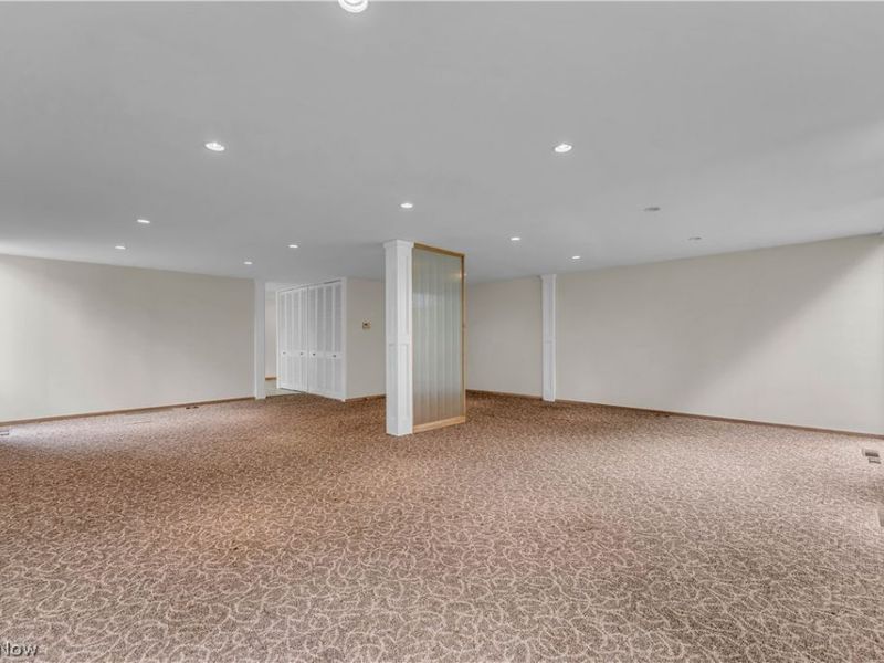478 Tamiami Trail, Akron, OH 44303 Photo 15
