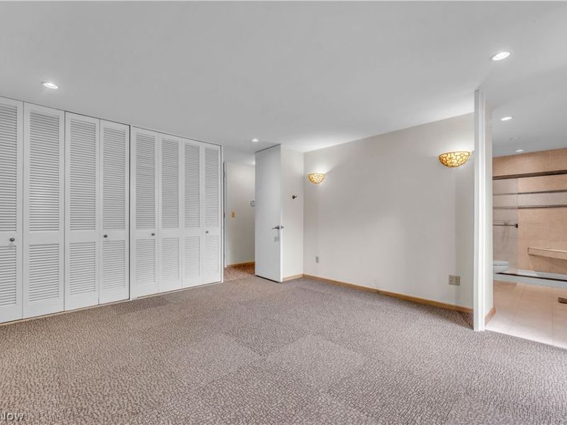 478 Tamiami Trail, Akron, OH 44303 Photo 24