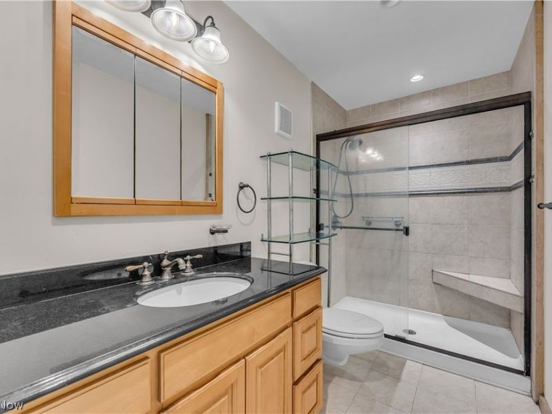 478 Tamiami Trail, Akron, OH 44303 Photo 25