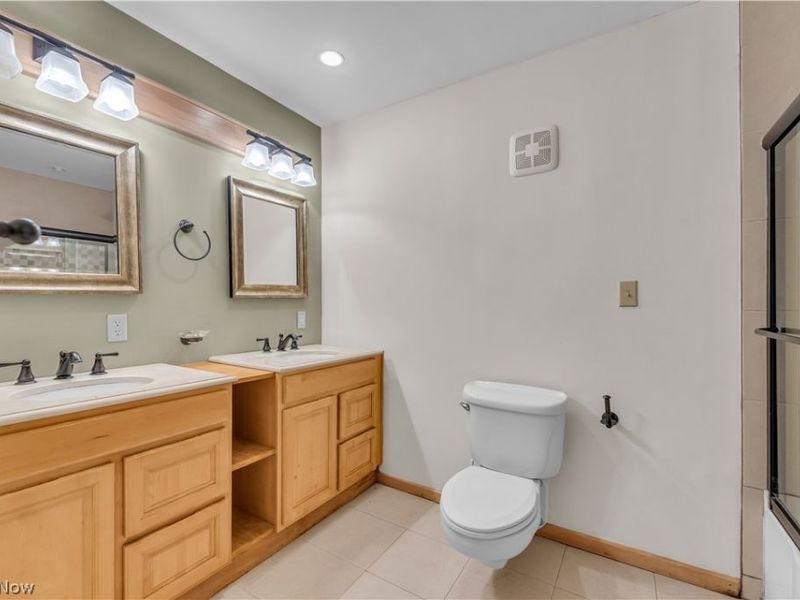 478 Tamiami Trail, Akron, OH 44303 Photo 27