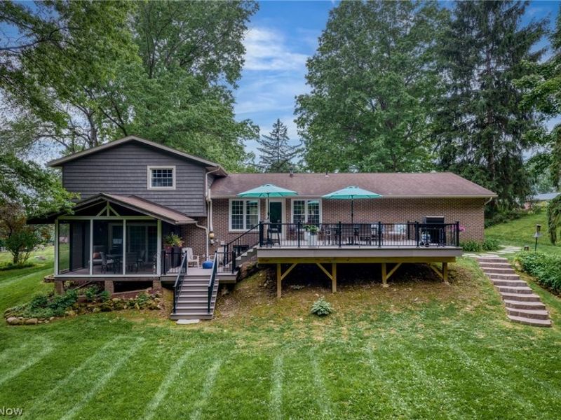 4781 Laburnum Drive, Green, OH 44319 Photo 2