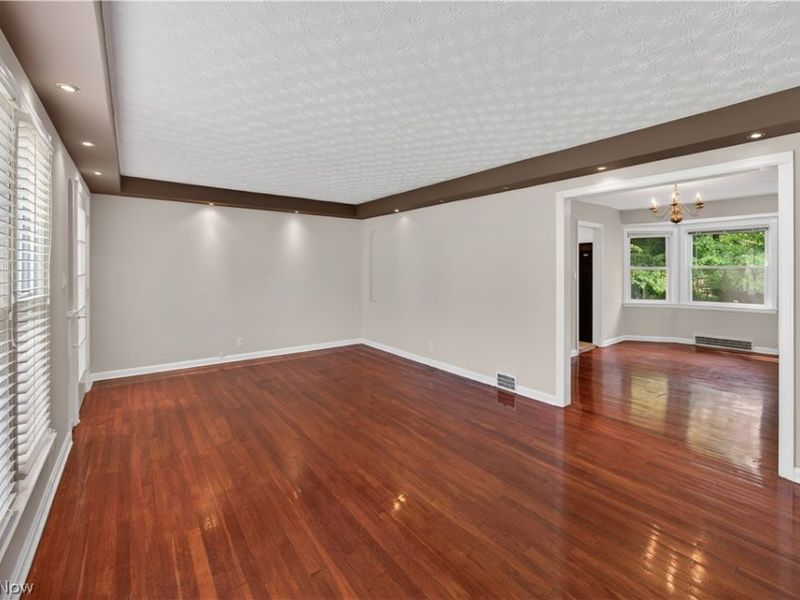 1274 Dorsh Road, South Euclid, OH 44121 Photo 3