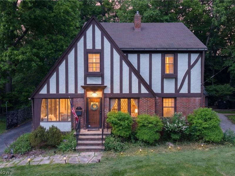 3605 Meadowbrook Boulevard, University Heights, OH 44118 Photo 2