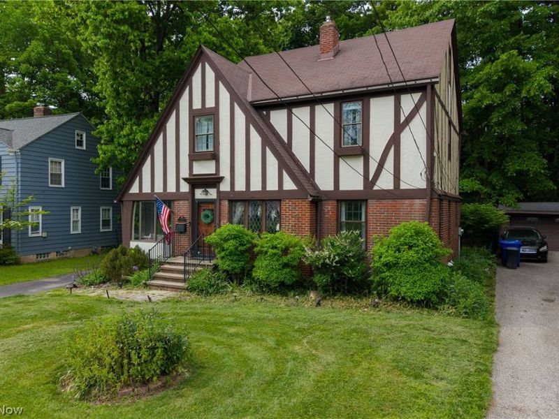 3605 Meadowbrook Boulevard, University Heights, OH 44118 Photo 3