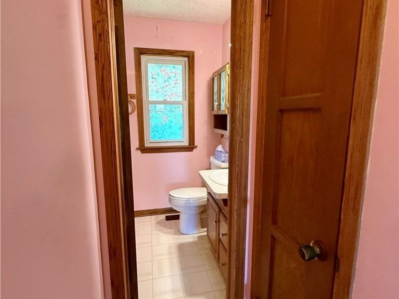 2427 Fortune Avenue, Parma, OH 44134 Photo 18