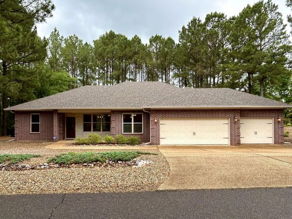 1 Victoria Lane, Hot Springs Village, AR 71909