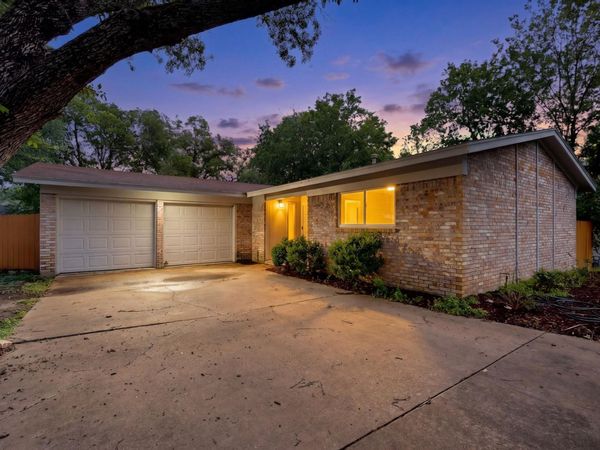 9807 Dallum DR, Austin, TX 78753