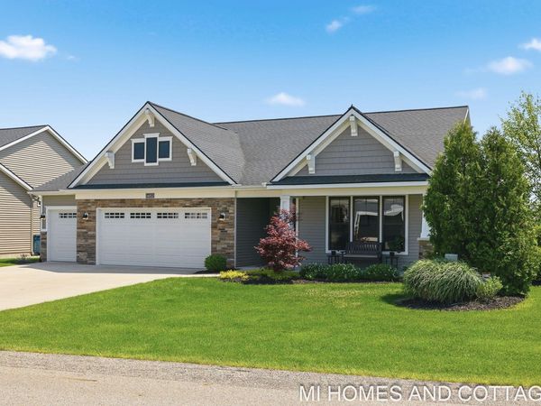 14052 Phoenix Place, Holland, MI 49424