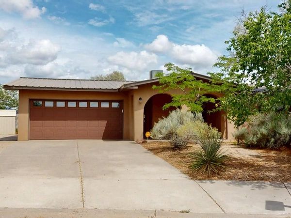 3300 Camino Prado Vista, Santa Fe, NM 87507