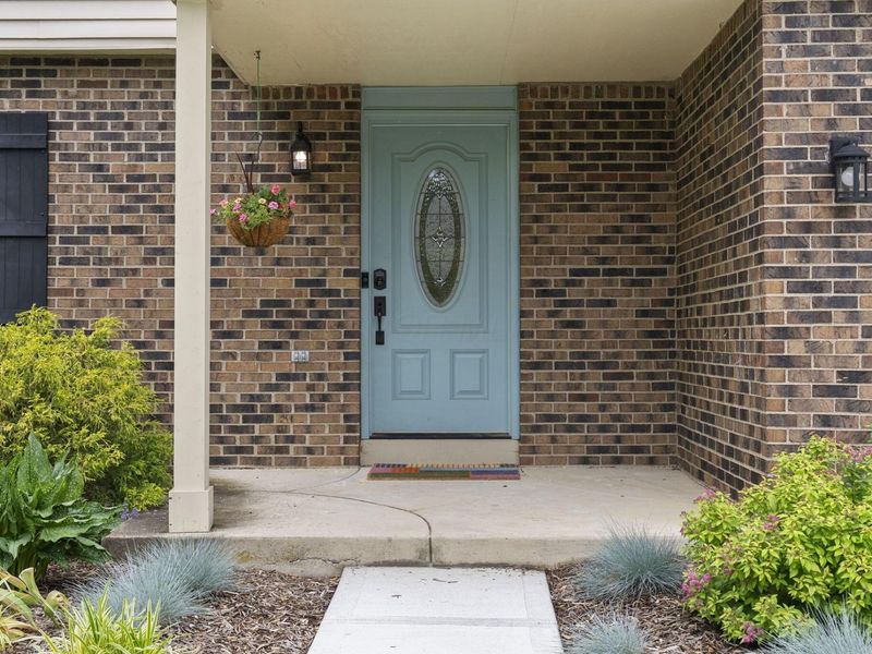 424 Green Meadows Drive W, Powell, OH 43065 Photo 3