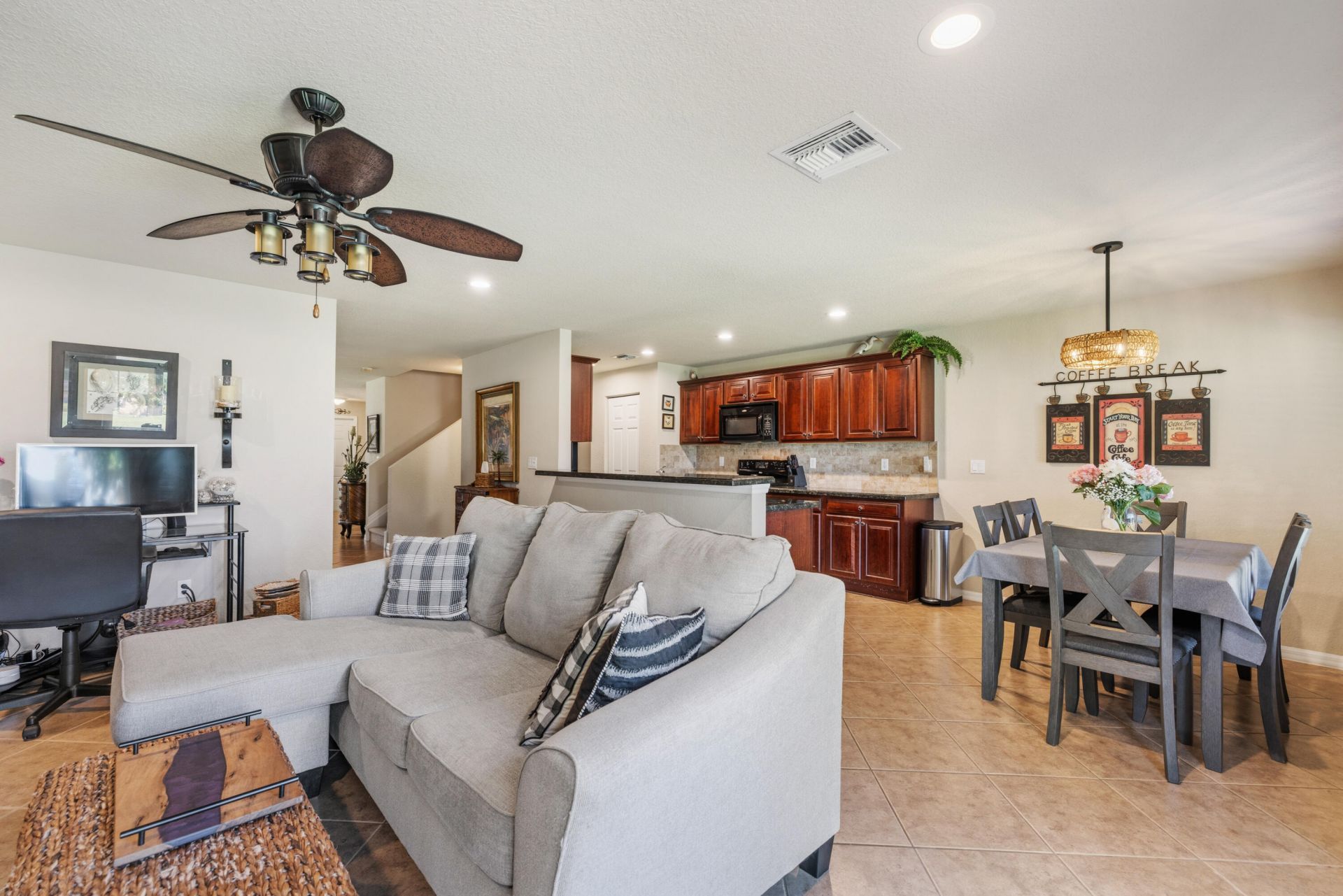 5580 45th Avenue, Vero Beach, FL 32967 Photo