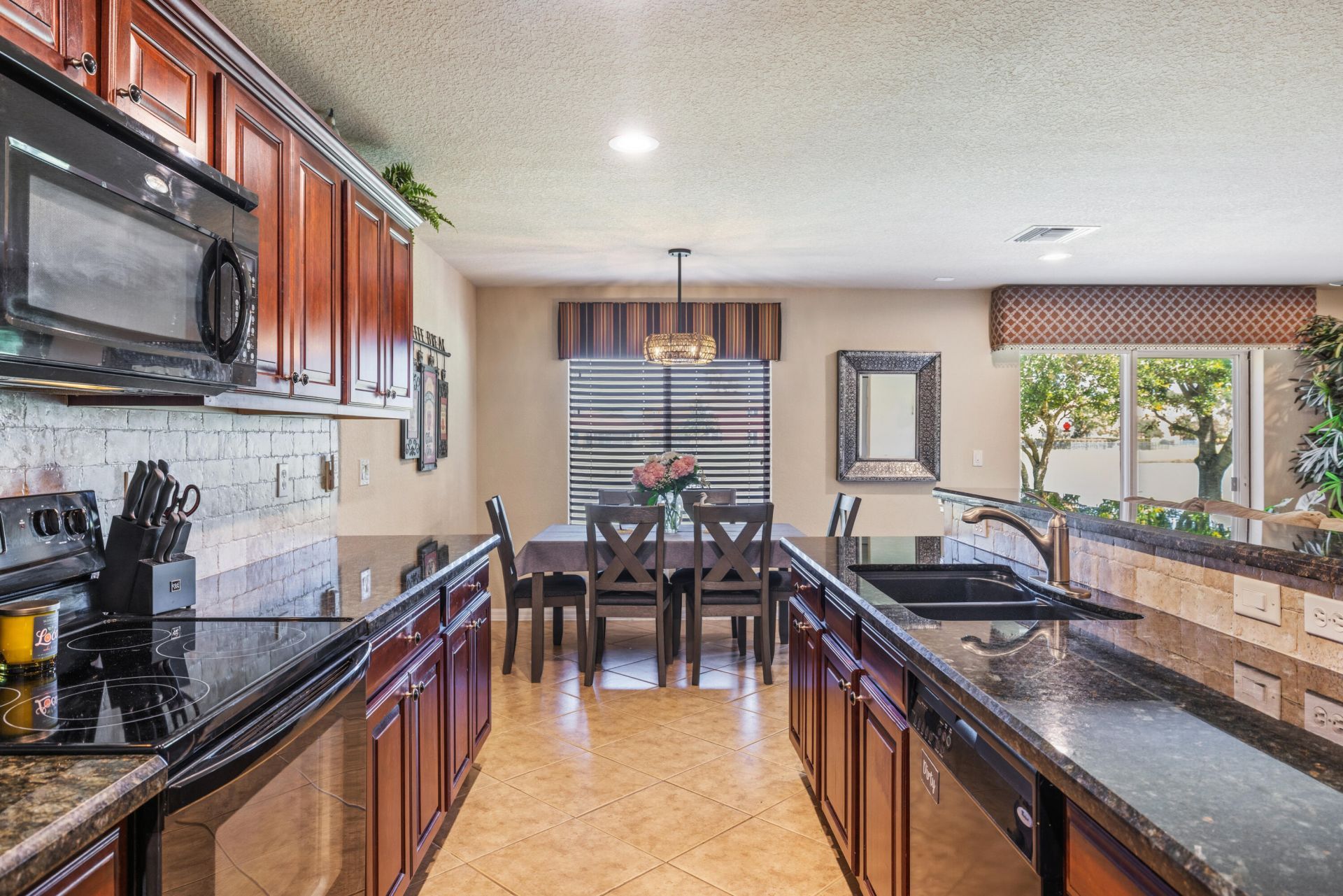 5580 45th Avenue, Vero Beach, FL 32967 Photo