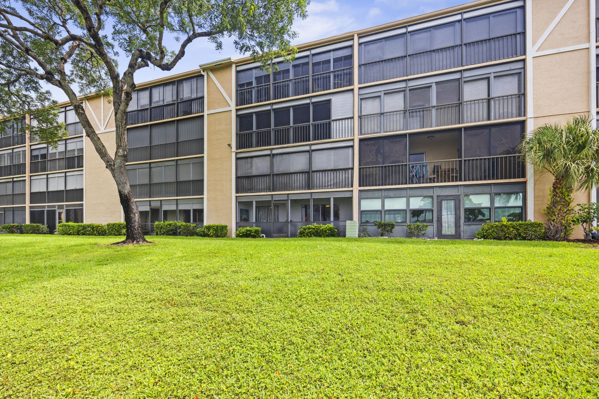 7146 Huntington Lane, Unit 105, Delray Beach, FL 33446 Photo