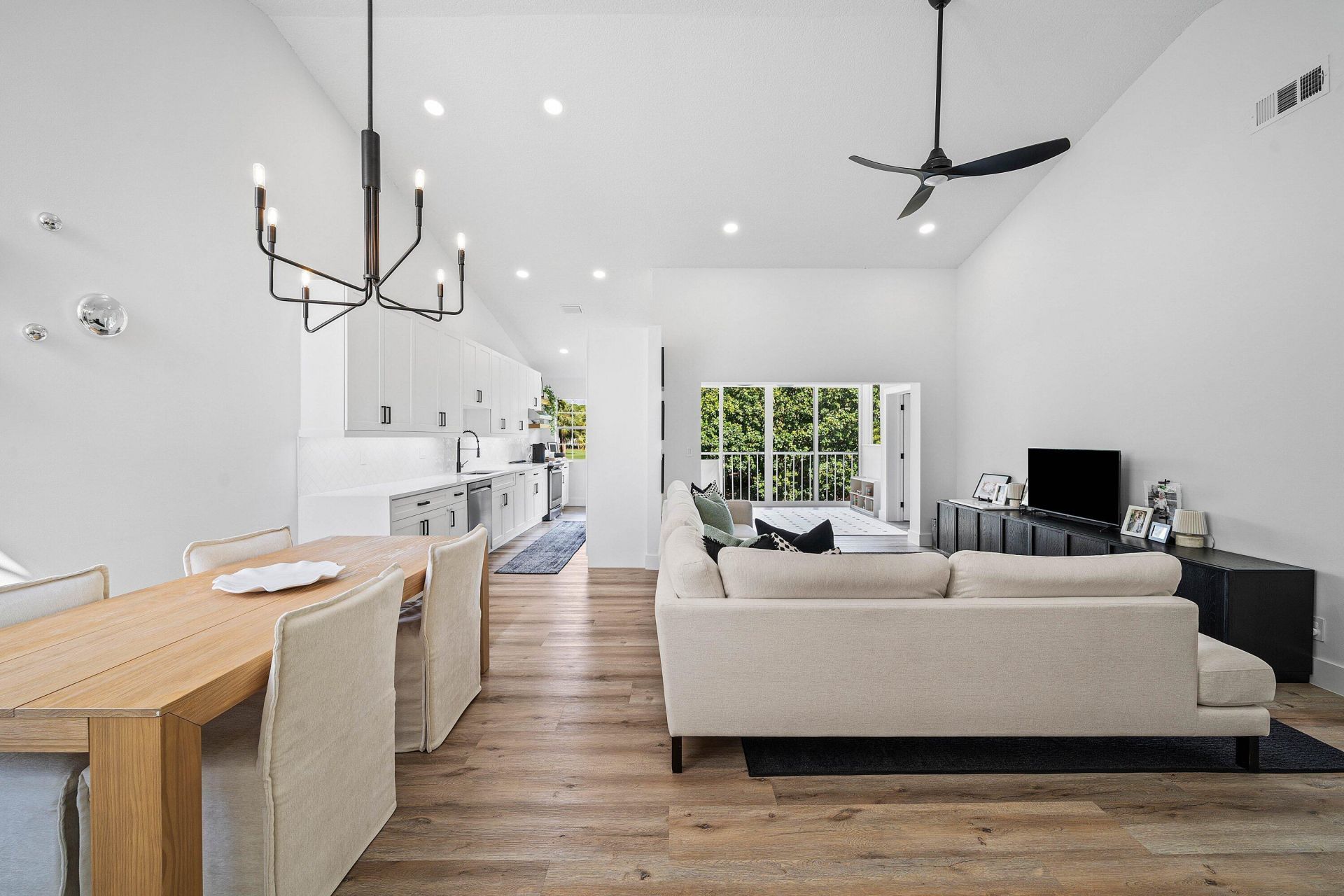 17270 Boca Club Boulevard, Unit 1703, Boca Raton, FL 33487 Photo