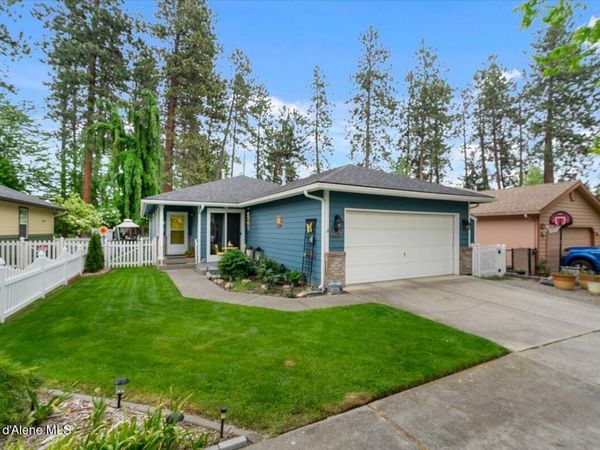 207 S Harbor Park CT , Post Falls, ID 83854