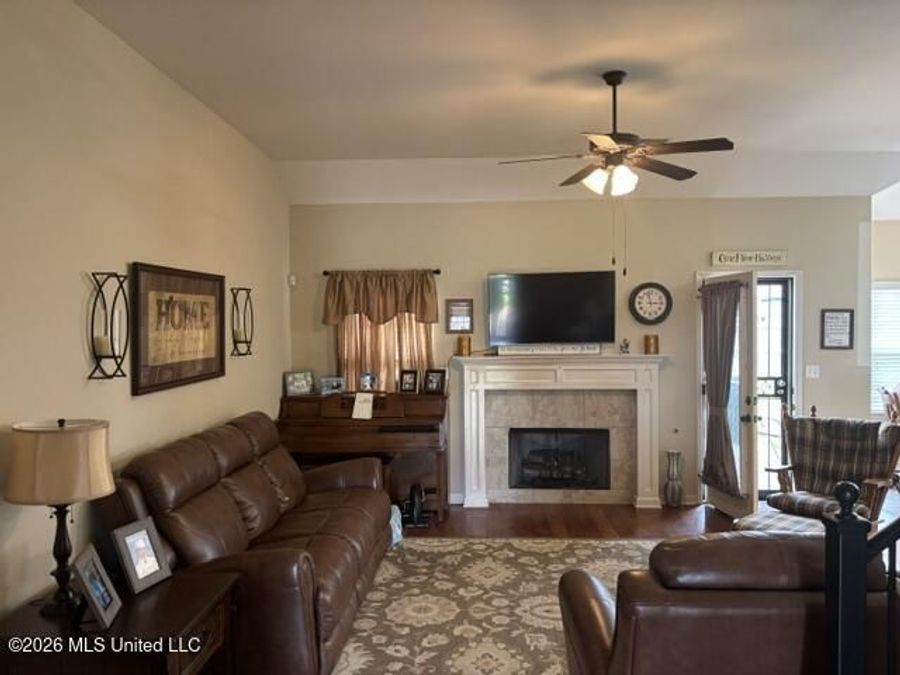 Property Image 6