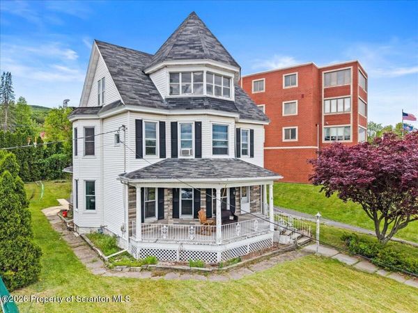 1410 Main Street , Peckville, PA 18452