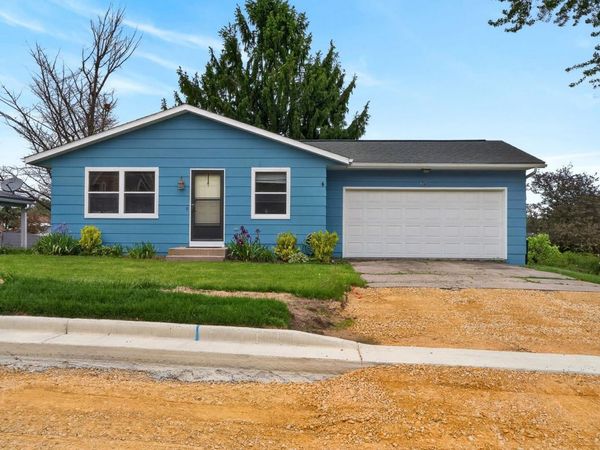 105 School Street, Blanchardville, WI 53516