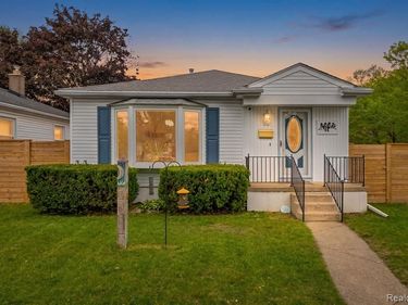 2287 Moorhouse Street, Ferndale, MI 48220