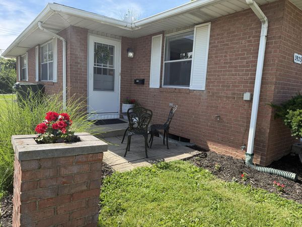 3923-3925 Beulah Road, Columbus, OH 43224