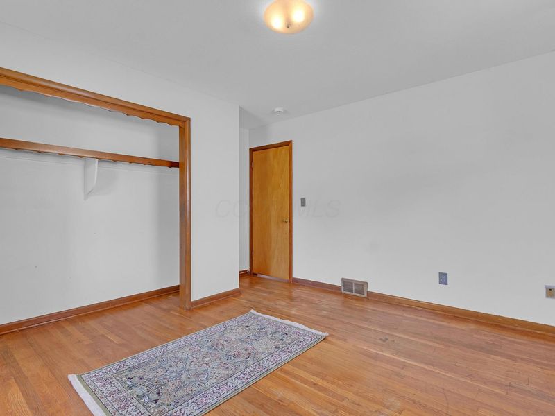 3923-3925 Beulah Road, Columbus, OH 43224 Photo 6