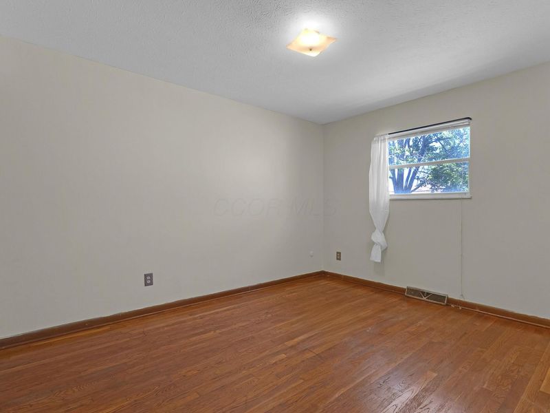 3923-3925 Beulah Road, Columbus, OH 43224 Photo 7