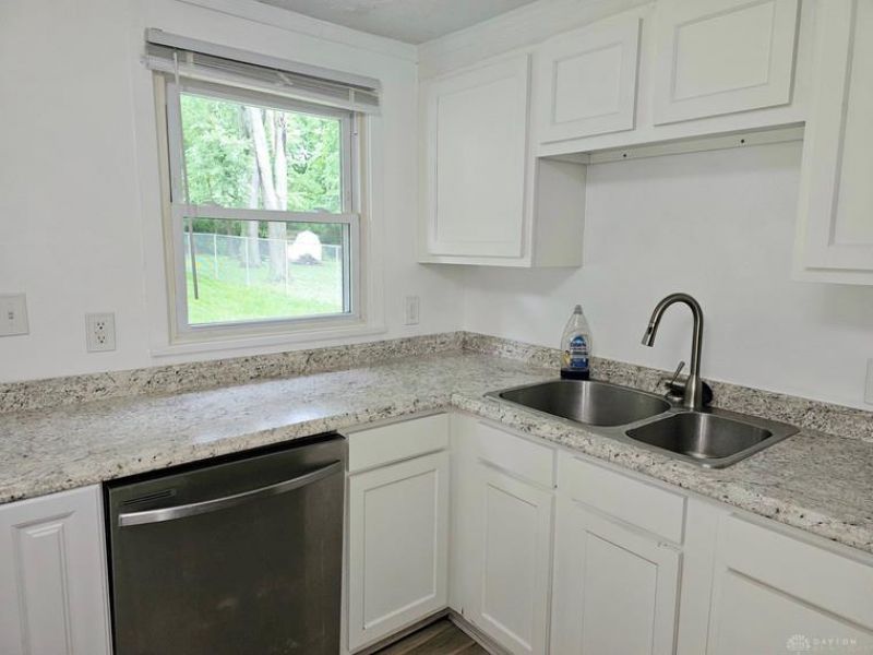 2033 Lefevre Road, Troy, OH 45373 Photo 9