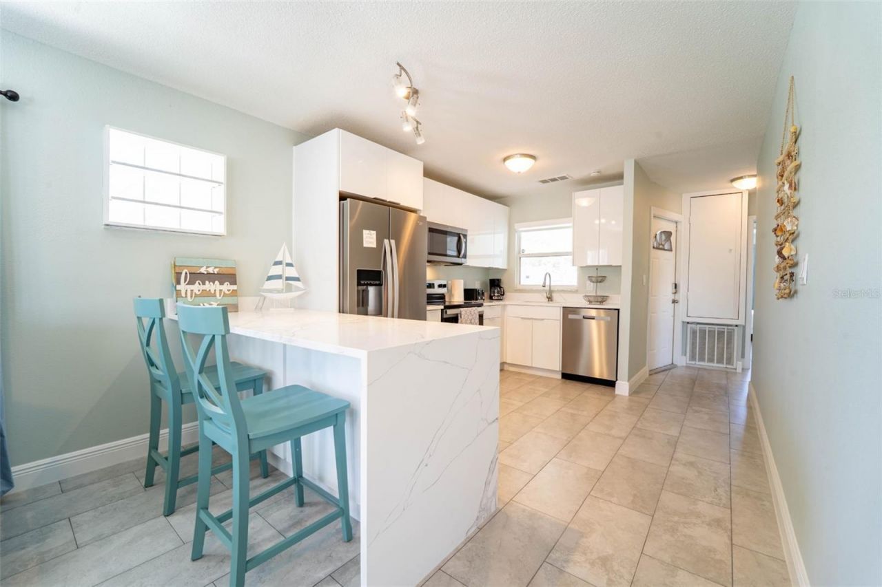 4825 Floramar Terrace, New Port Richey, FL 34652 Photo
