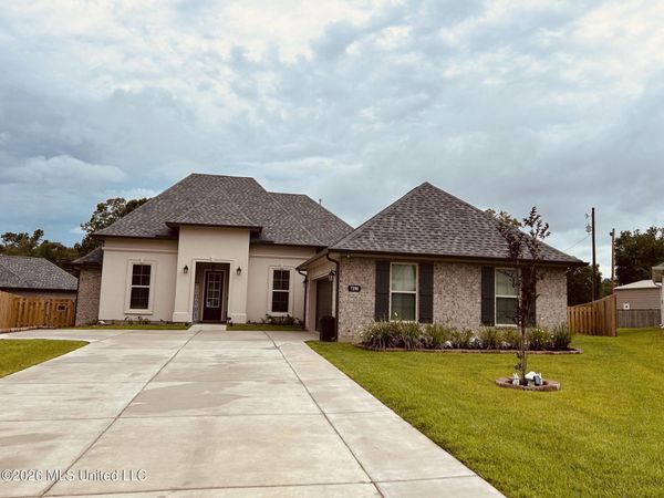 7298 S Aberdeen Drive, Pass Christian, MS 39571