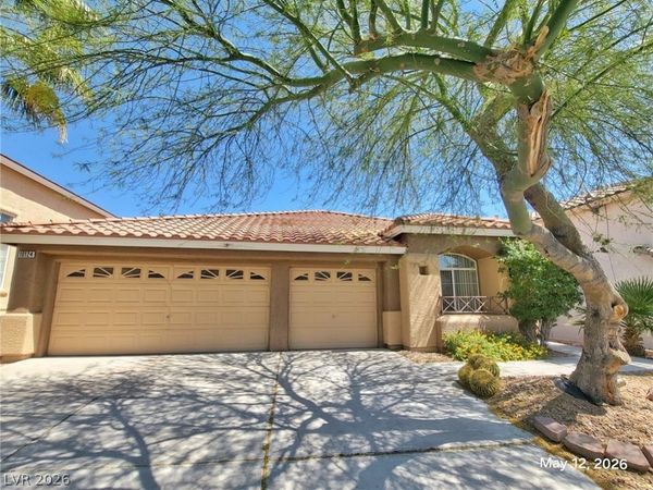 10124 Hill Country Avenue , Las Vegas, NV 89134