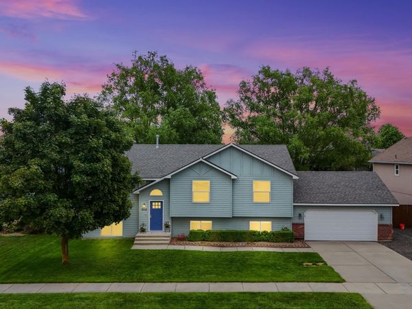 8716 N J Ct, Spokane, WA 99208
