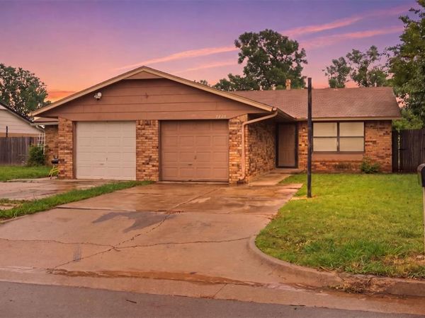 7702 NW 113th Place, Oklahoma City, OK 73162