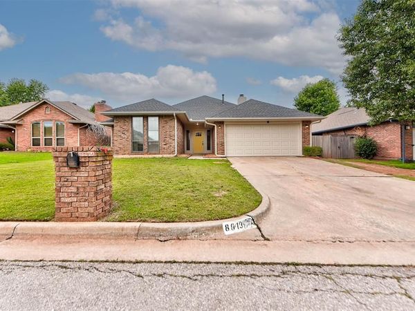 8013 Wilshire Ridge Drive, Oklahoma City, OK 73132