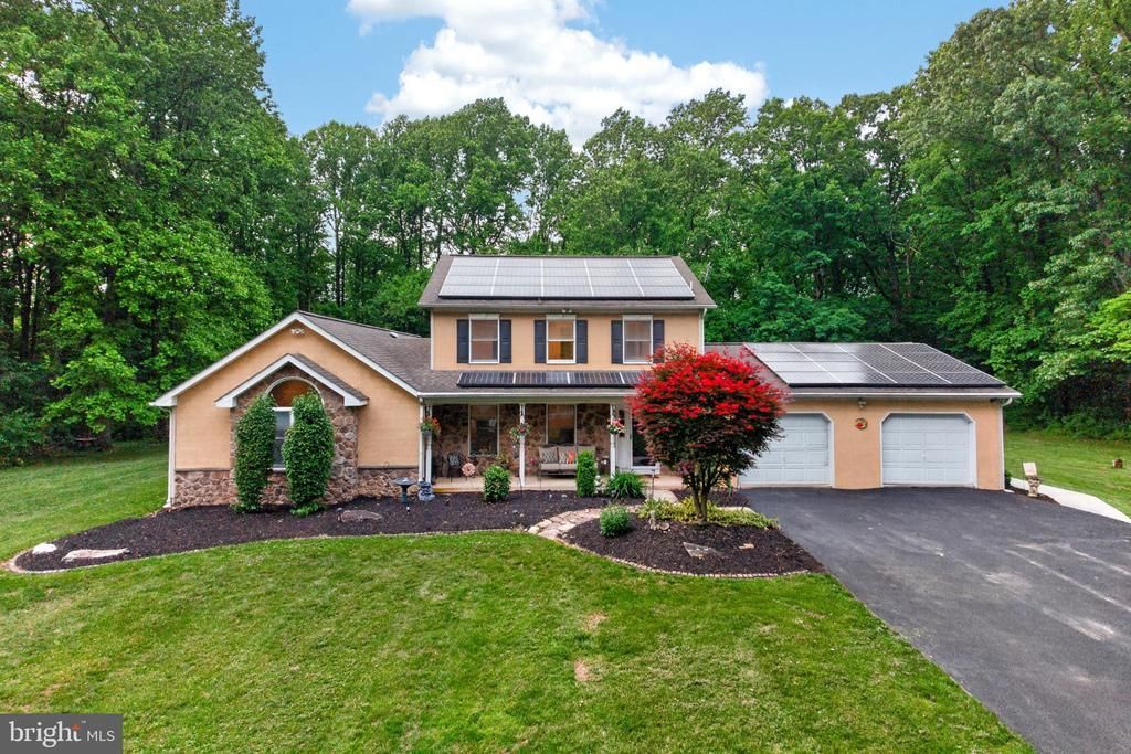 4441 CEMETERY ROAD, PARKESBURG, PA 19365