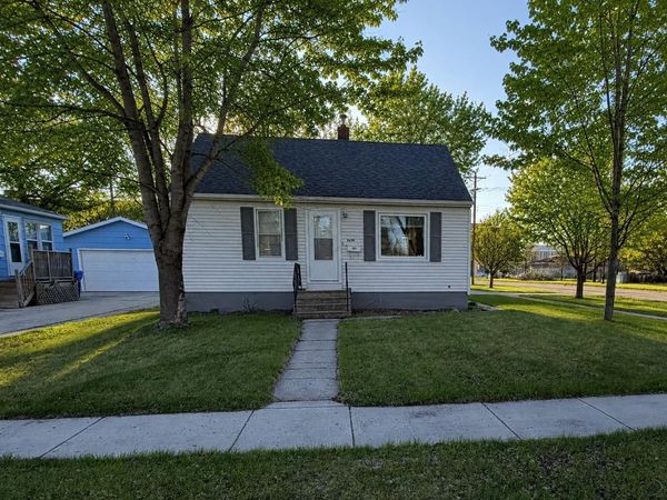1630 14th Street S, Fargo, ND 58103
