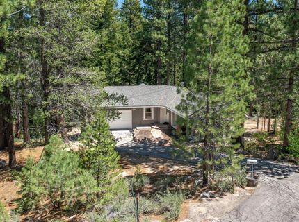 1581 Estate Court, South Lake Tahoe, CA 96150 Photo
